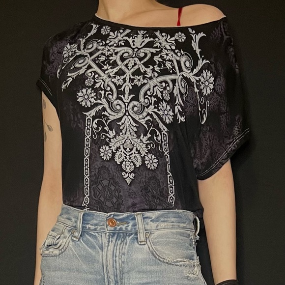 Tops - Goth alternative y2k wide neck shirt with art neaveou motif